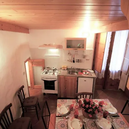 Holidaycasa Civita - Comodo Bilocale * スペルロンガ